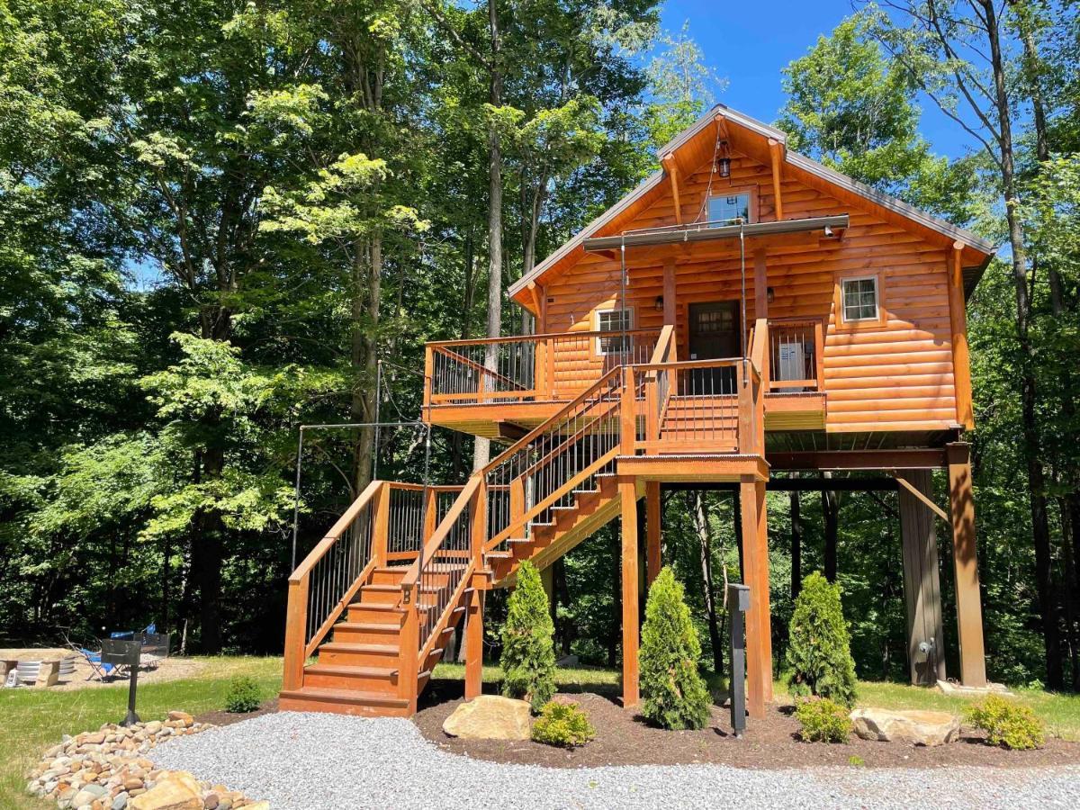 Cricket Hill Treehouse B By Amish Country Lodging Millersburg Kültér fotó
